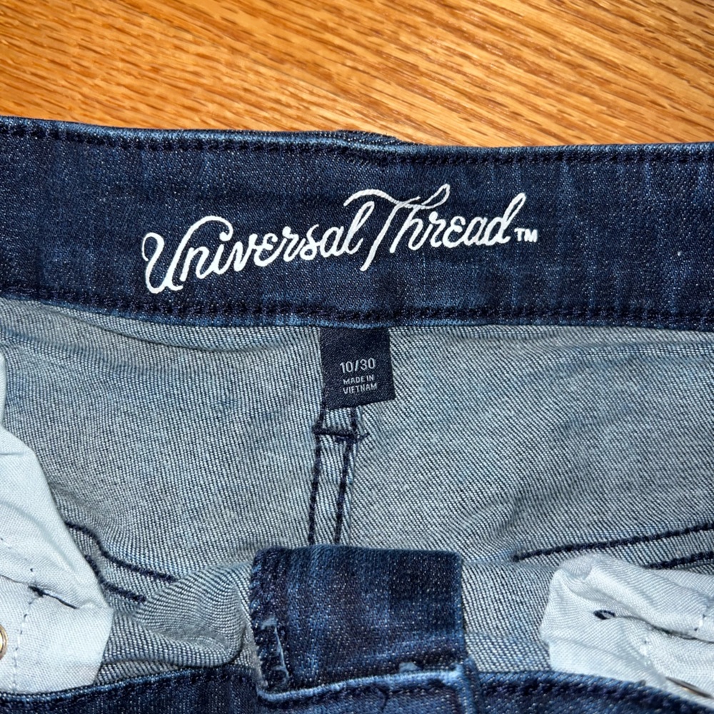 Universal Thread High Rise Distressed Jean Shorts - Picture 4 of 4